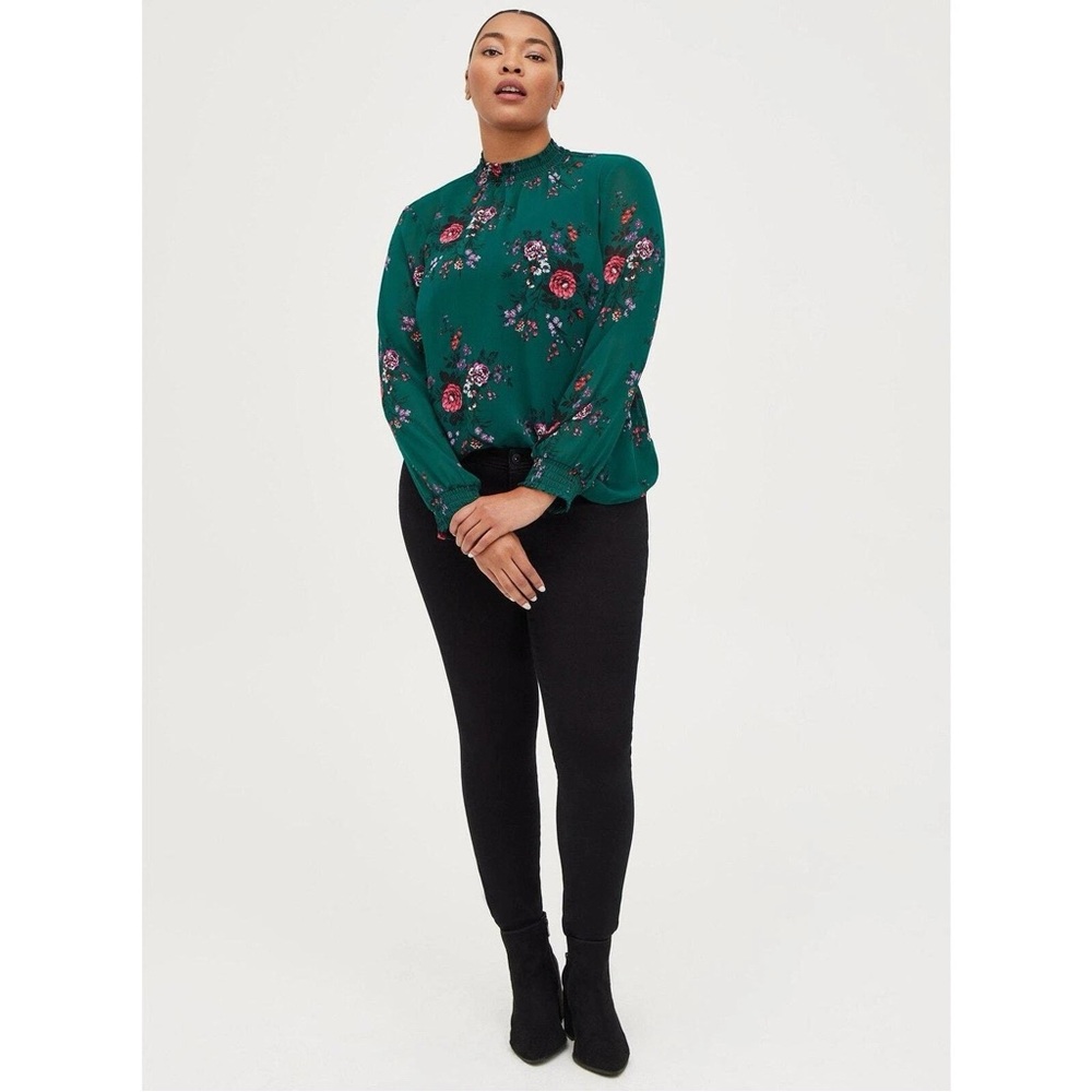 Torrid Womens Green Floral Print Sheer Long Sleeve Blouse Size 1 (14/16)(1X) - Picture 10 of 10